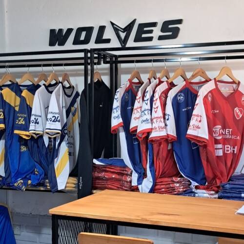 tienda wolves 2